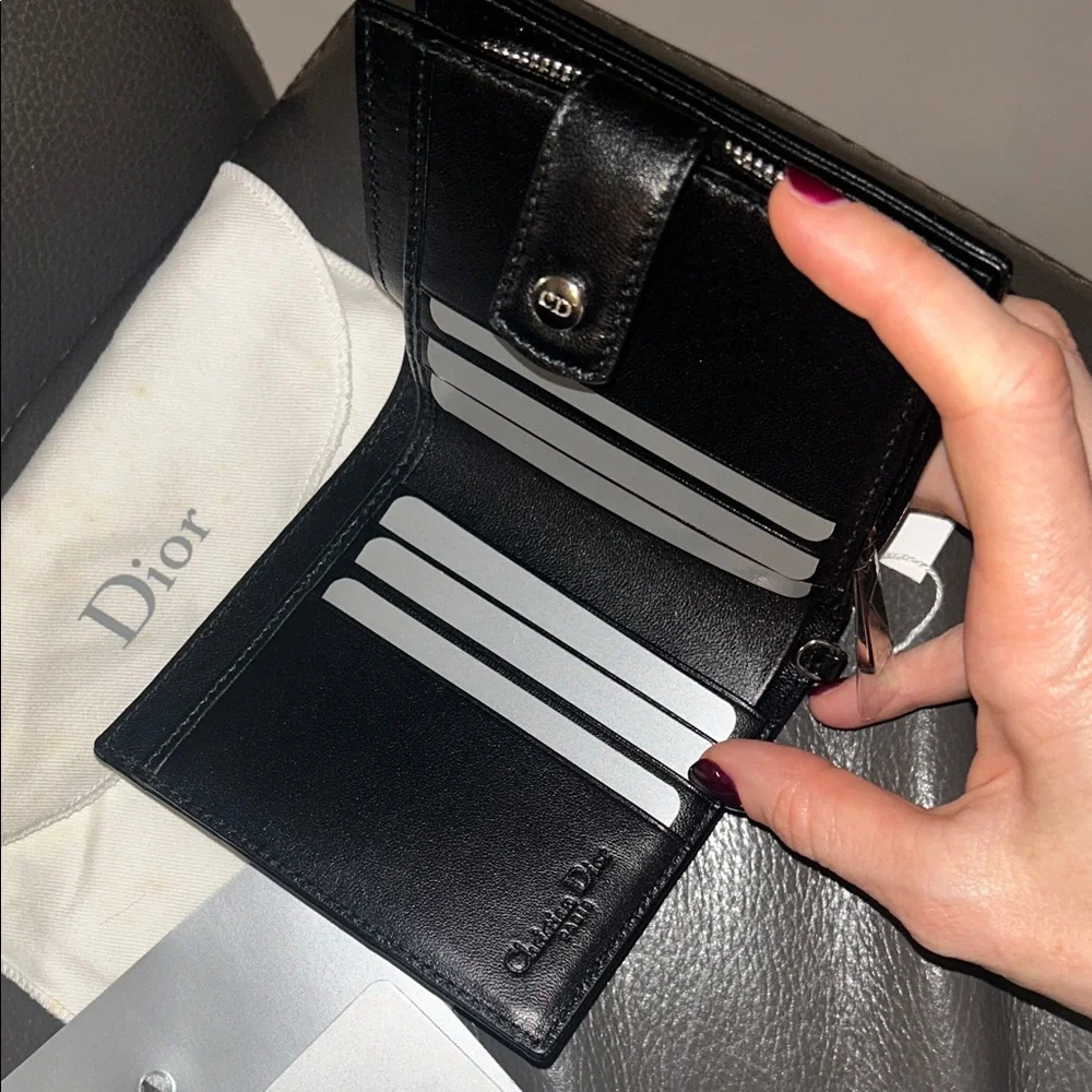 Dior chic wallet
